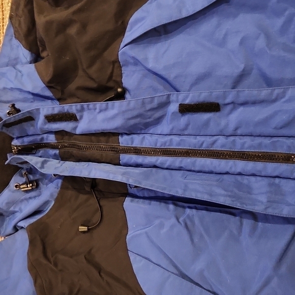 OCEAN Pacific Black & Blue Winter Coat - Picture 6 of 13